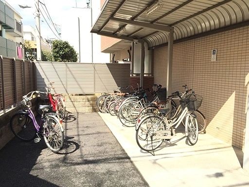 サンテミリオン池袋２の駐輪場