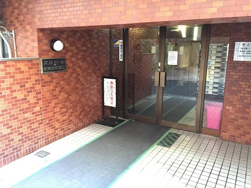 パレドール歌舞伎町第２のエントランス