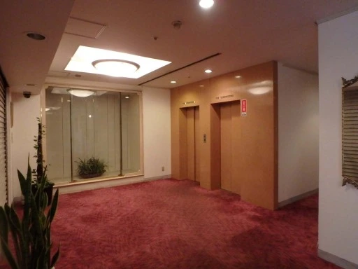 エントランス シャトレーイン東京・笹塚のエントランス