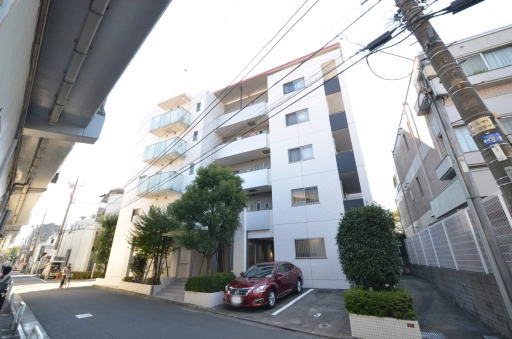 サーラコモド八幡山ヴェローナの外観