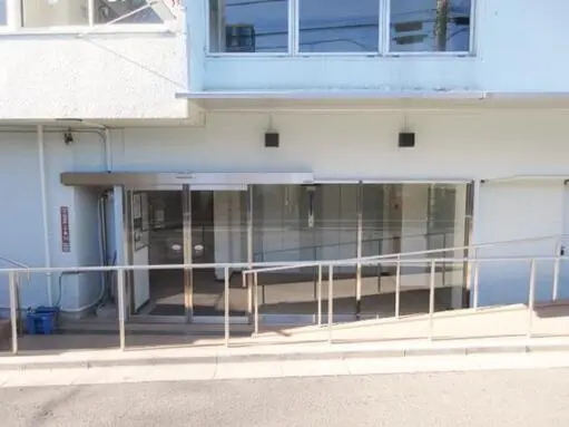 プラザ・ローヤル５のエントランス