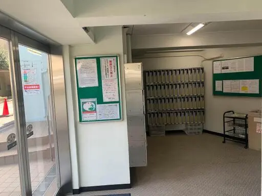 プラザ・ローヤル５のエントランス