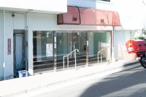 プラザ・ローヤル５のエントランス