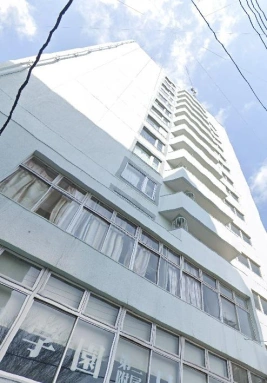 プラザ・ローヤル５の外観