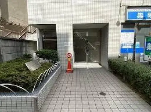 パーク・ノヴァ巣鴨のエントランス