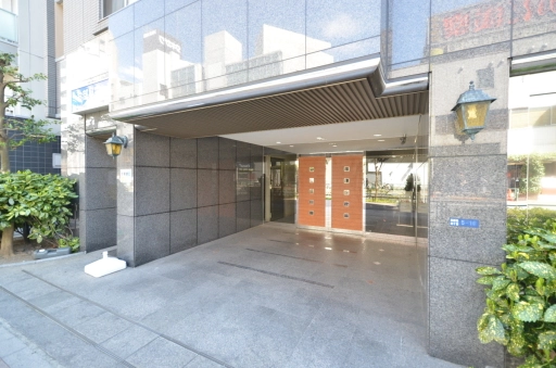 パレステュディオ新宿パークサイドの外観