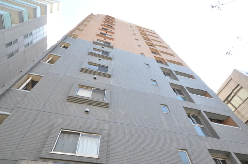 パレステュディオ新宿パークサイドの外観