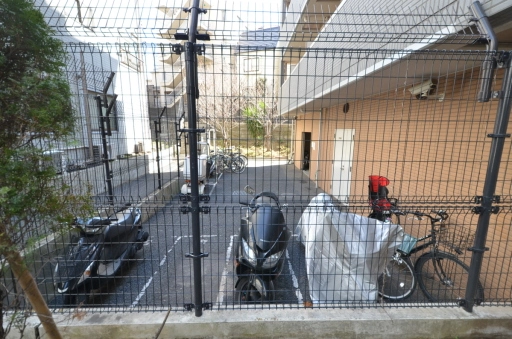パレステュディオ新宿パークサイドの駐輪場
