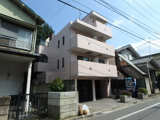 レジェンド椎名町の外観