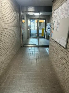 扶桑ハイツ四谷のエントランス