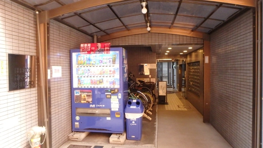 エントランス コスモ東池袋のエントランス