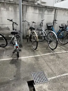 スカイコート都立大学の駐輪場