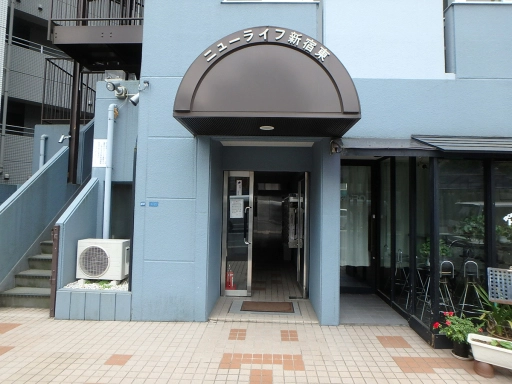 エントランス ニューライフ新宿東のエントランス