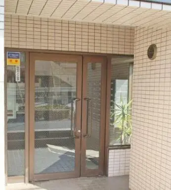 エントランス ジュネス北綾瀬のエントランス