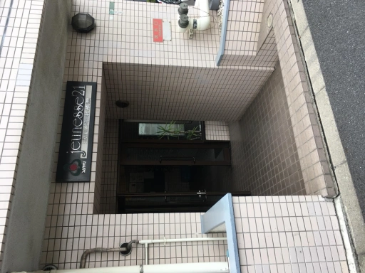 エントランス ジュネス北綾瀬のエントランス