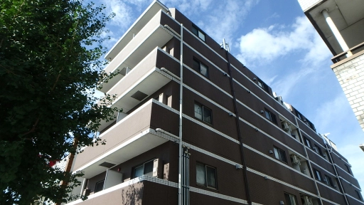 ライジングプレイス板橋の外観