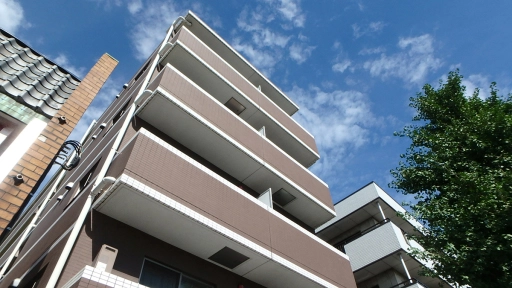 ライジングプレイス板橋の外観