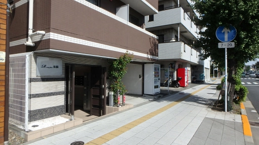 ライジングプレイス板橋の外観