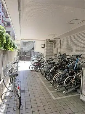 グローリア初穂高田馬場の駐輪場