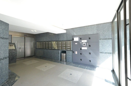 ルーブル池上伍番館のエントランス