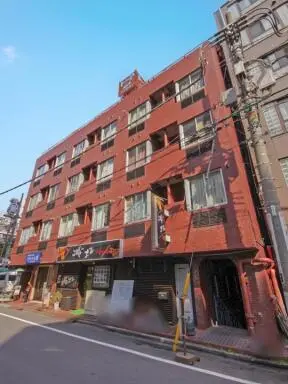 トーア岩本町マンションの外観