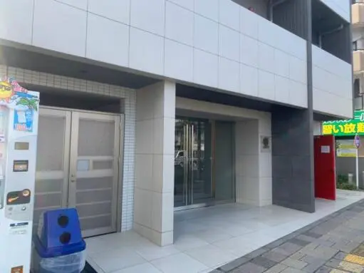 ＡＺＥＳＴ赤塚新町のエントランス