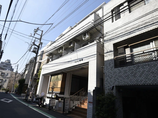 ベルバン赤坂の外観