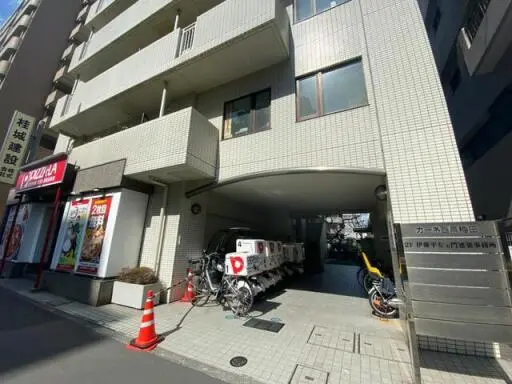 カーネ西早稲田の外観