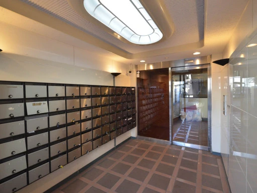 ハイタウン学芸大学のエントランス