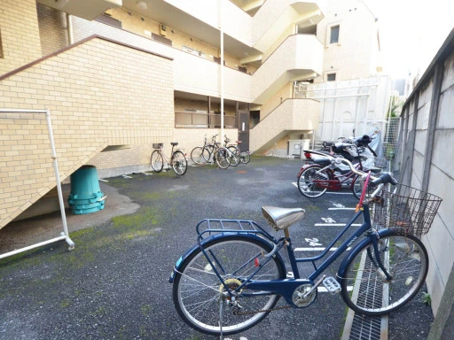 ハイタウン学芸大学の駐輪場