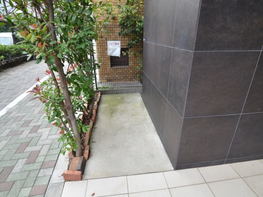 ジェノヴィア西新宿グリーンウォールの駐輪場
