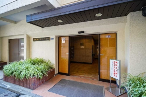 五反田グリーンハイツのエントランス