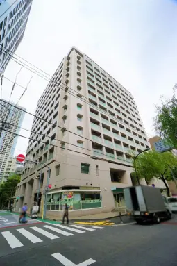 外観 ルネ御苑プラザの外観