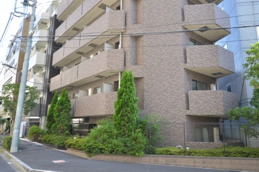 ドルチェリクエスト水道橋の外観