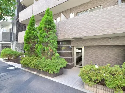 ドルチェリクエスト水道橋の外観