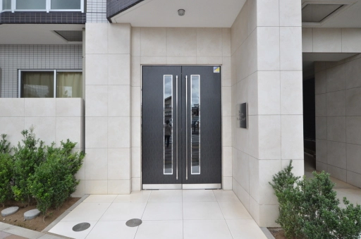 エントランス ジェノヴィア東京ノースグリーンヴェールのエントランス