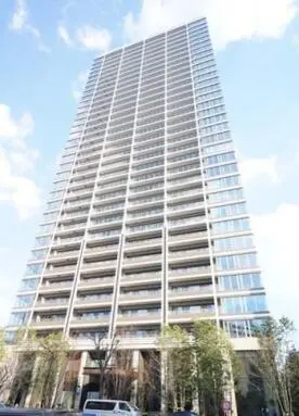 ＧＬＯＢＡＬ　ＦＲＯＮＴ　ＴＯＷＥＲの外観