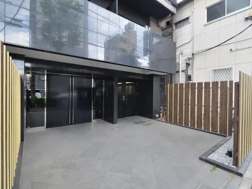 レヴアンの外観