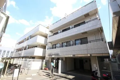 日神パレステージ志村坂下の外観