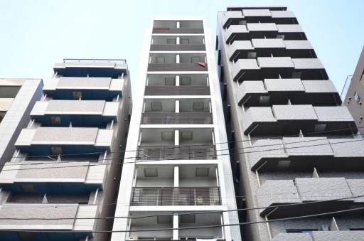 ヴェルト新宿夏目坂の外観