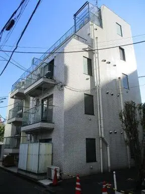 外観 ロイヤルパレス新宿御苑の外観