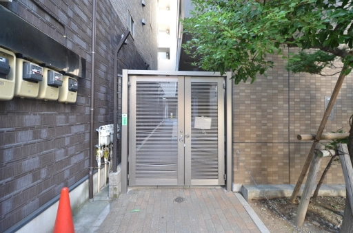 メゾンエクレーレ新宿西戸山の外観