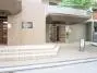 メゾンエクレーレ新宿西戸山のエントランス