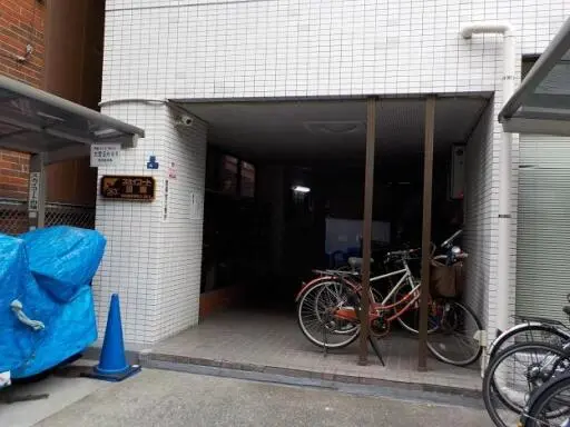スカイコート田端のエントランス