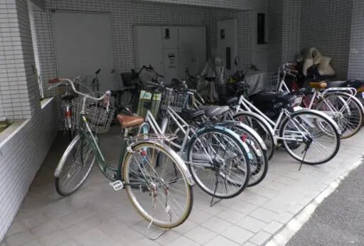日神パレス北池袋の駐輪場