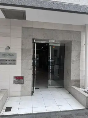 芝ハイツのエントランス