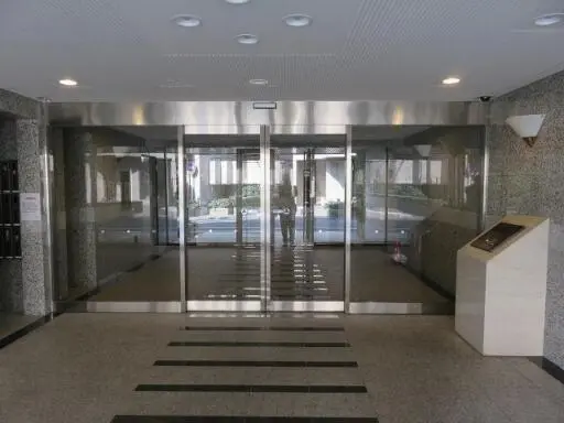 リガーレプレズント氷川台のエントランス