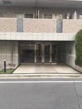 リガーレプレズント氷川台のエントランス