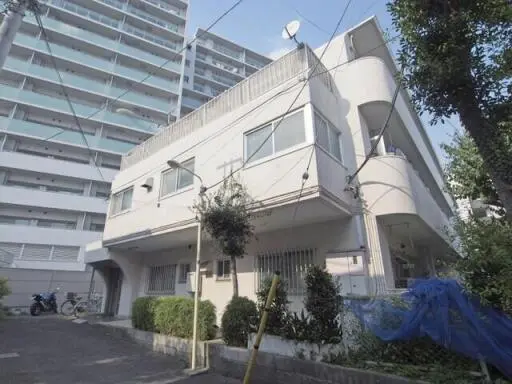 ガーディナ初台の外観