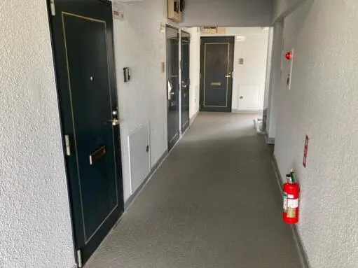 エスカイア池袋の通路